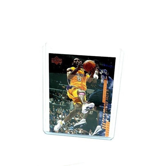 Kobe Bryant Basketball Card #80 Los Angeles Lakers 1999-2000 NBA Upper Decl - Picture 3 of 7